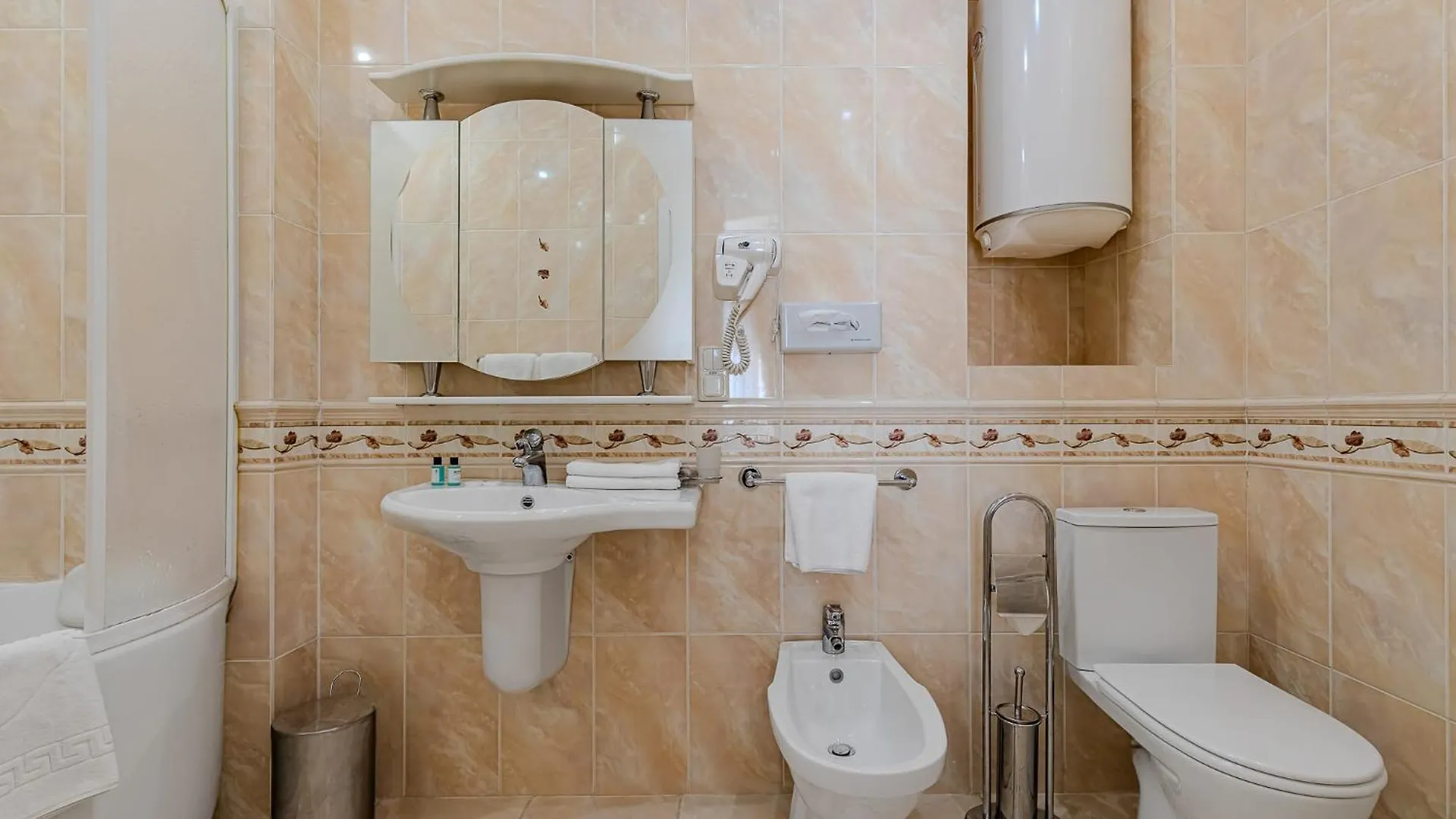 Gallery Hotel Gintama Apgrade Kyiv