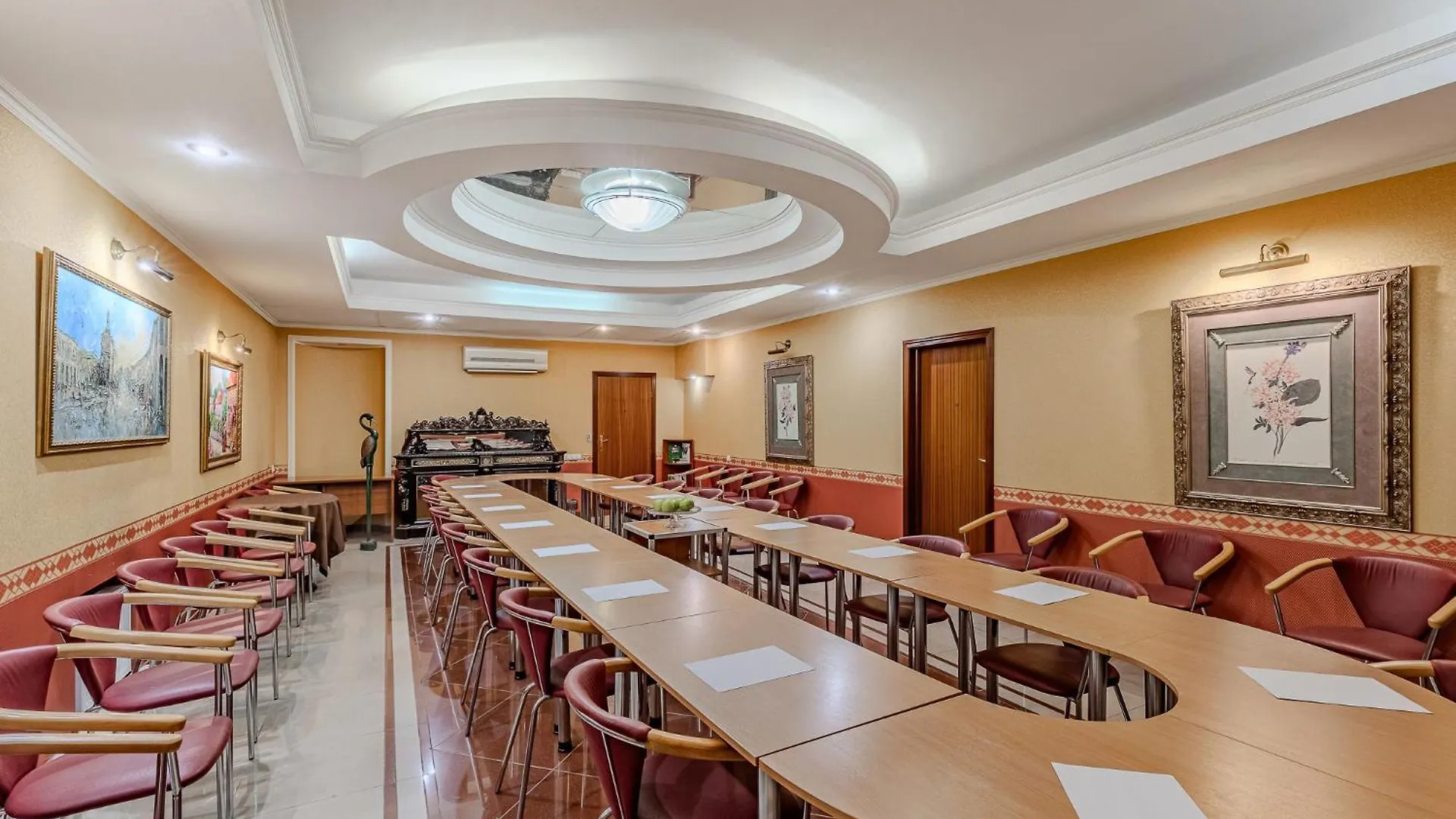 Gallery Hotel Gintama Apgrade Kyiv Ukraine